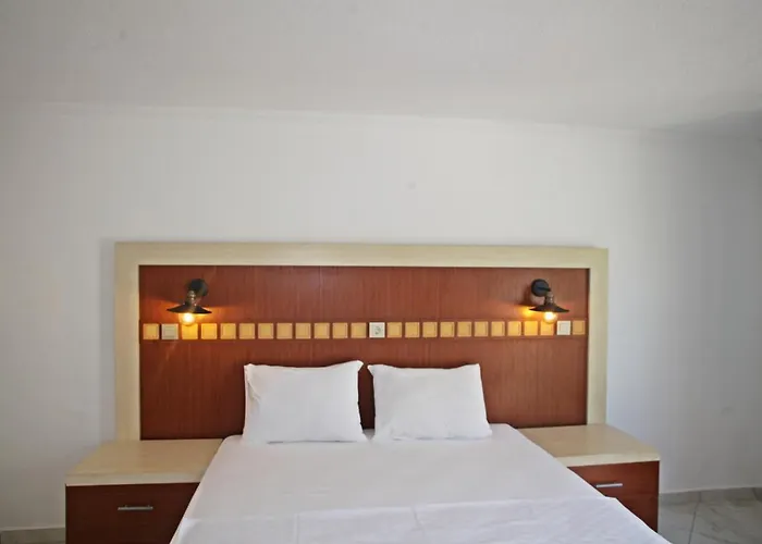 Turkbuku Hill Szálloda *